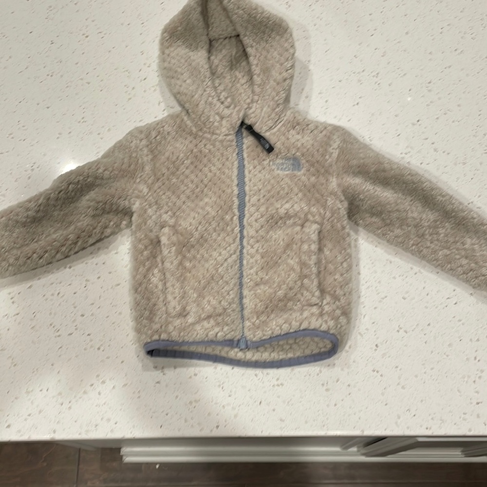 Like new 2T Northface